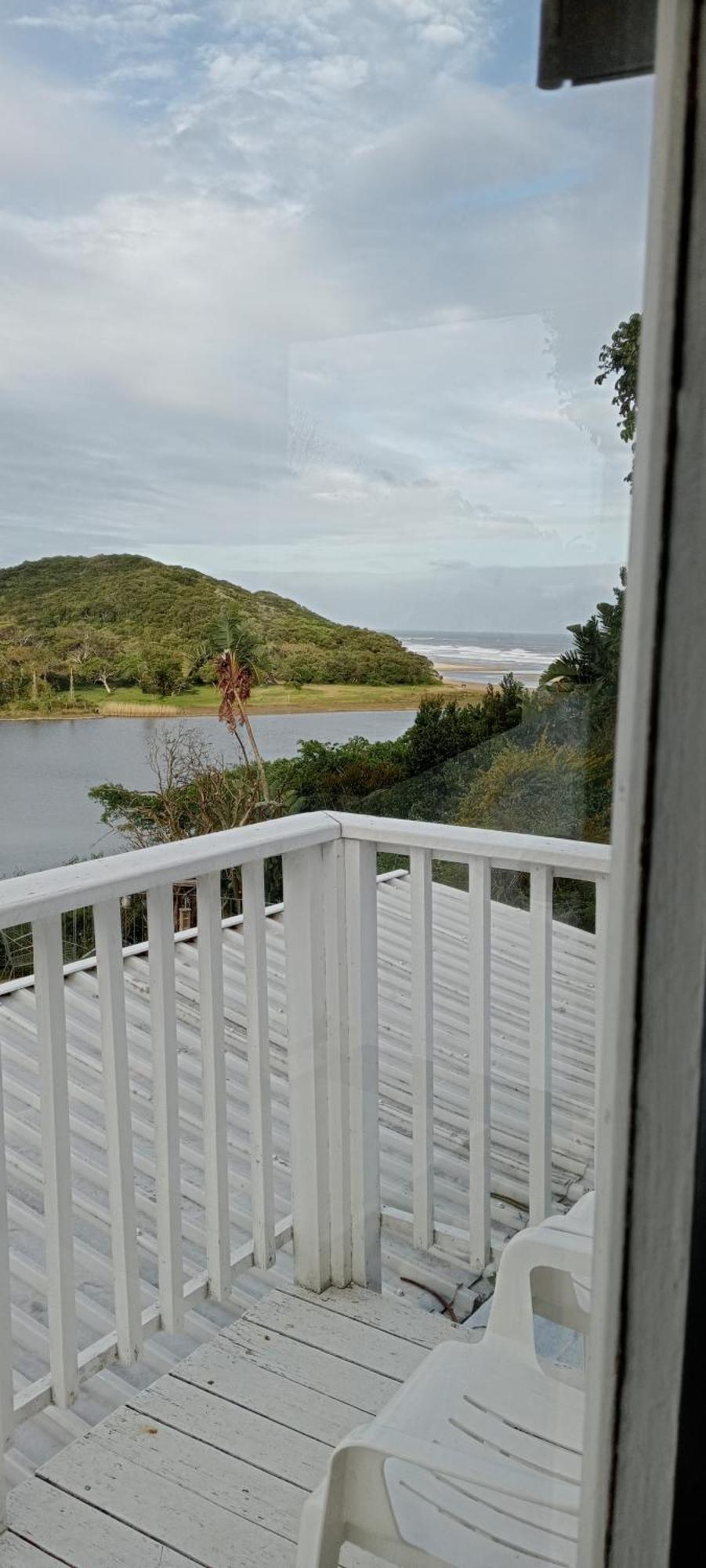 Riverview Loft Bonza Bay *